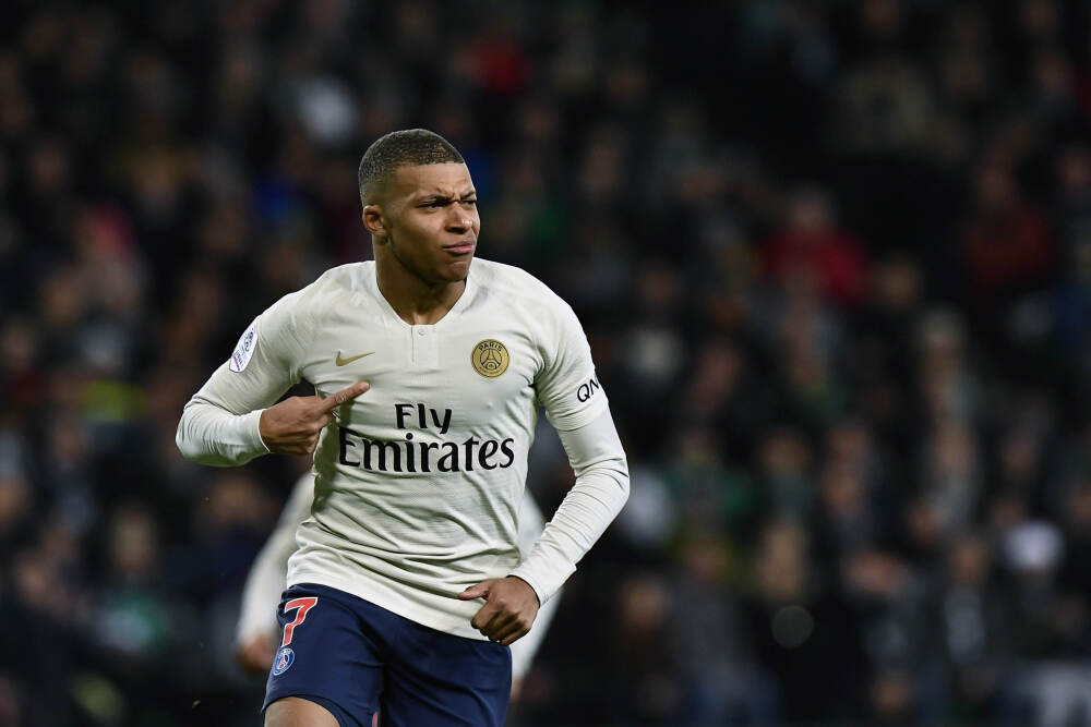 美国试点无人机送货 安全隐患引担忧